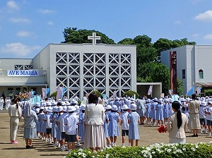 星美学園短期大学ブログ : 2022年度「聖母祭」が行われました。